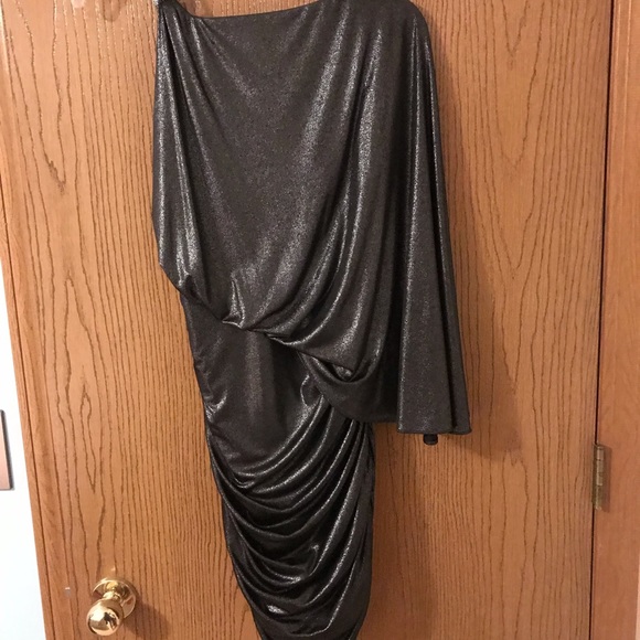 Cache Metallic Gray Silver Cape Sleeve Dress 2 - Picture 5 of 6